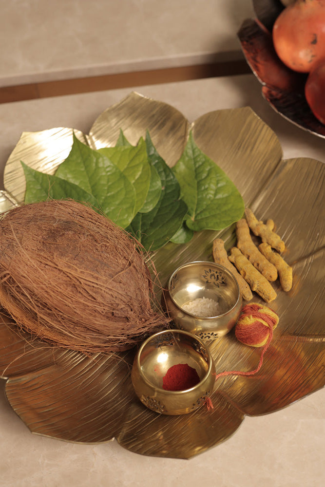 Lotus Gold-Plated Platter Main image