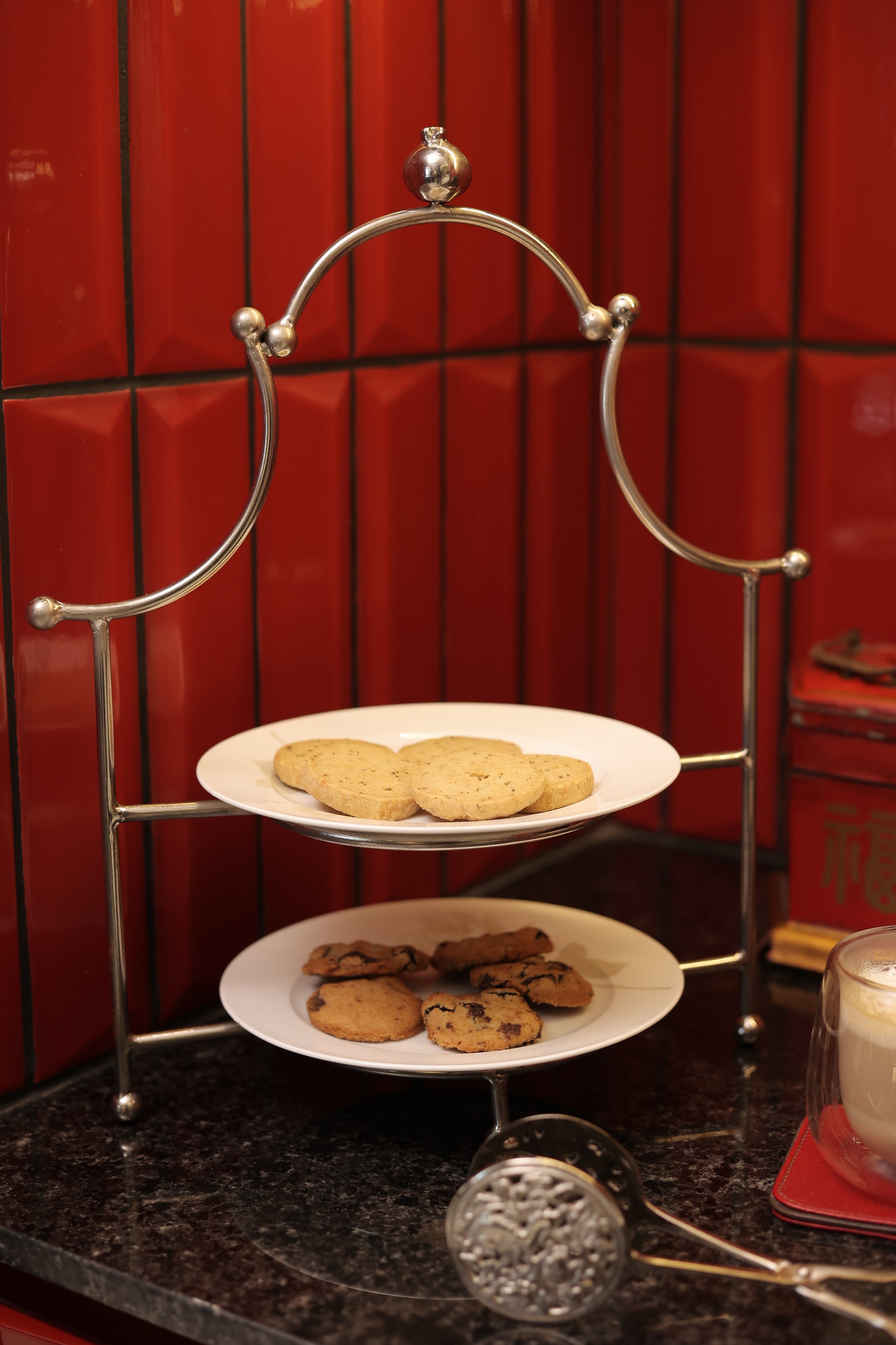 2-Tier Buffet Stand Secondary image